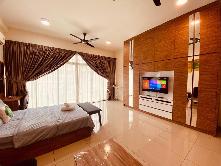 Apartment Mount Austin #palazio A1 Super Pool View 1-2pax #mspro